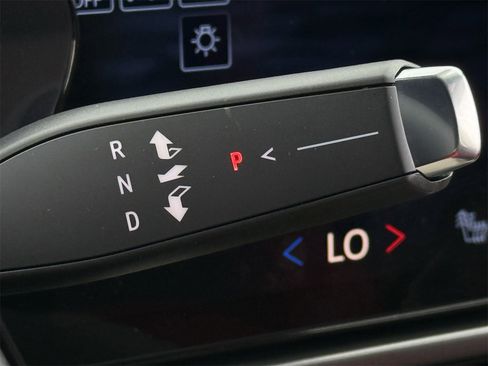 New 2026 Chevrolet Equinox EV RS image 19