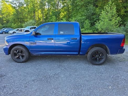 Used 2019 RAM 1500 Express w/ Wheel & Sound Group AWD/4WD image 7