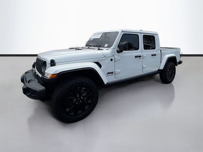 Used 2025 Jeep Gladiator Sport