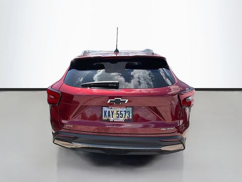 Used 2024 Chevrolet Trax ACTIV FWD image 7