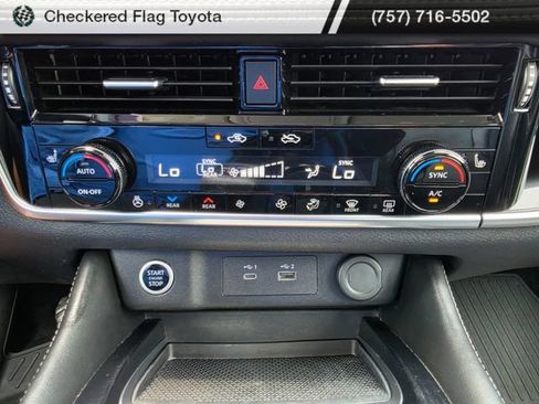 Used 2023 Nissan Rogue SL w/ SL Premium Package AWD/4WD image 23