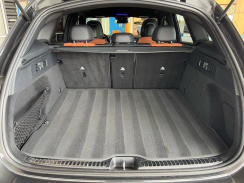 Used 2025 Mercedes-Benz GLC 300 4MATIC image 26