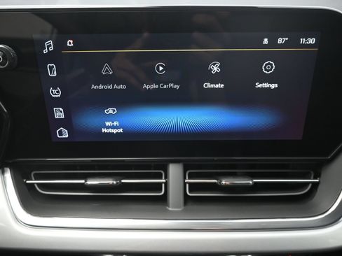 New 2026 Chevrolet Trax LT w/ Driver Confidence Package FWD image 15
