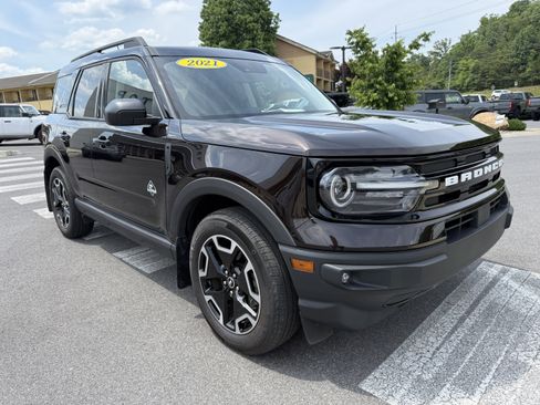 Used 2021 Ford Bronco Sport Outer Banks AWD/4WD image 3