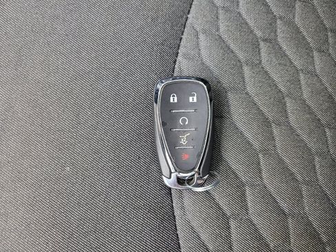 Used 2018 Chevrolet Equinox LT AWD/4WD image 32