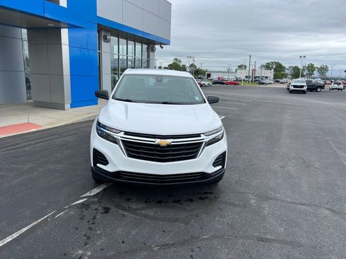 Used 2024 Chevrolet Equinox LS FWD image 8