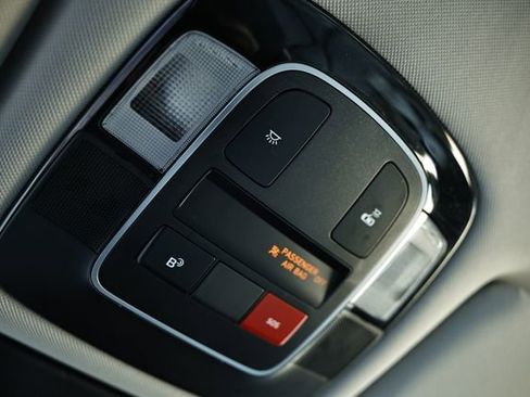 Certified 2025 Hyundai Sonata SEL image 40