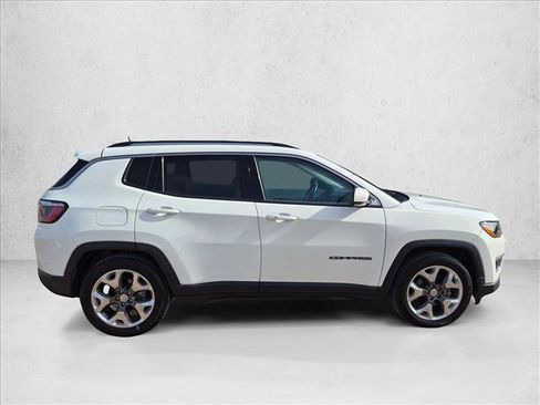 Used 2021 Jeep Compass Limited FWD image 4