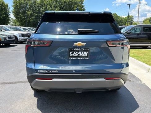 Used 2025 Chevrolet Equinox LT AWD/4WD image 7