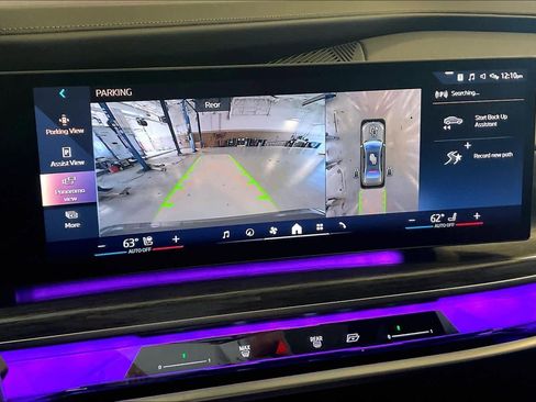 Certified 2024 BMW 760i xDrive AWD/4WD image 27