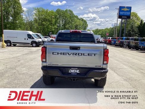 Used 2025 Chevrolet Colorado ZR2 AWD/4WD image 6