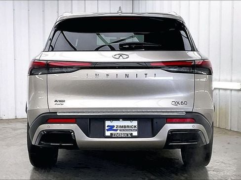 Certified 2023 INFINITI QX60 Luxe w/ Cargo Package AWD/4WD image 4