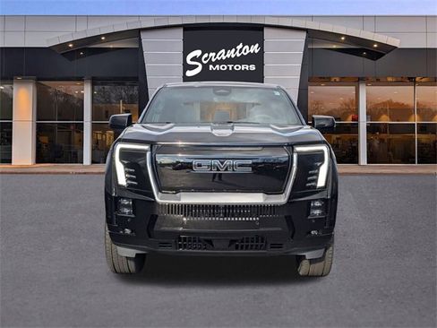New 2025 GMC Sierra EV Denali image 2