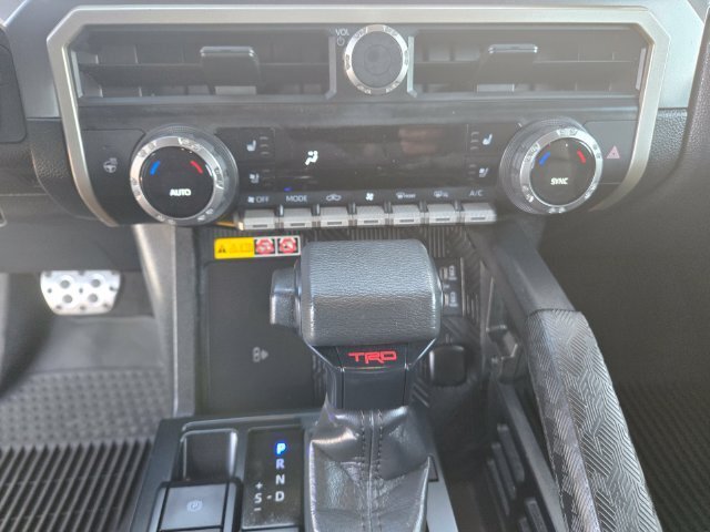 Certified 2024 Toyota Tacoma TRD Sport w/ TRD Sport Premium Package AWD/4WD image 17