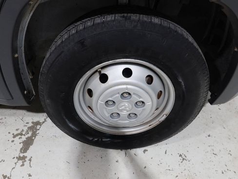 Used 2018 RAM ProMaster 2500 FWD image 32