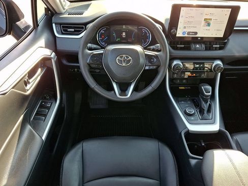Used 2023 Toyota RAV4 XLE Premium AWD/4WD image 11