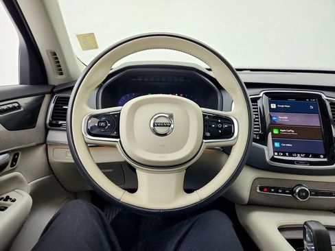 Used 2023 Volvo XC90 B5 Plus image 21