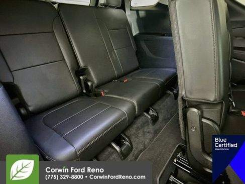Used 2020 Chevrolet Traverse LT w/ LT Premium Package FWD image 32