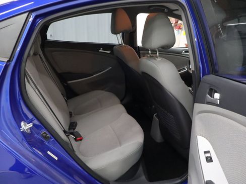 Used 2014 Hyundai Accent GLS FWD image 28