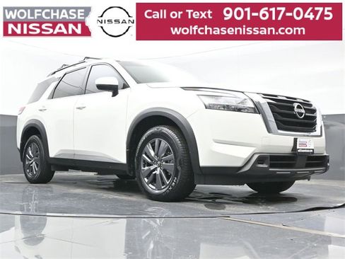 Used 2022 Nissan Pathfinder SV image 26