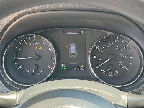 Used 2017 Nissan Rogue S FWD image 25