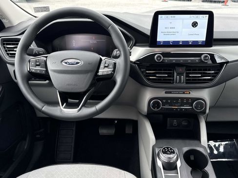 Used 2024 Ford Escape Active w/ Cold Weather Package FWD image 2