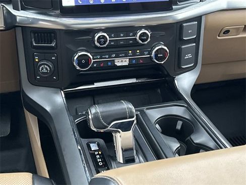 Used 2022 Ford F150 Lariat w/ Equipment Group 502A High image 16