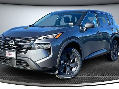 New 2026 Nissan Rogue SV FWD image 2