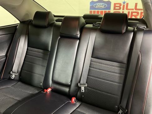 Used 2015 Toyota Camry XSE image 16