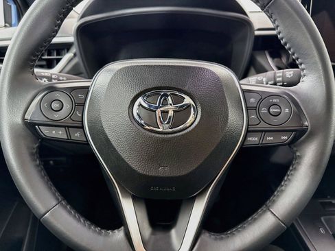 Used 2026 Toyota Corolla Cross AWD Hybrid w/ Moonroof Package image 16