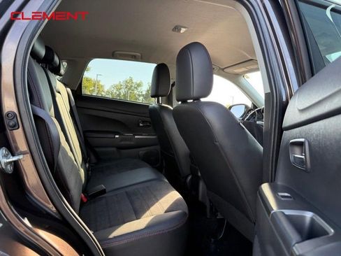 Used 2023 Mitsubishi Outlander Sport SE image 15