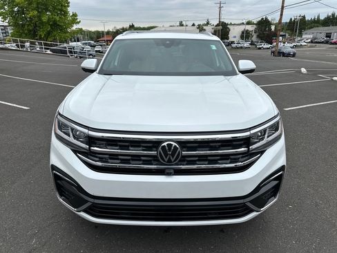 Used 2022 Volkswagen Atlas Cross Sport SEL Premium R-Line AWD/4WD image 9