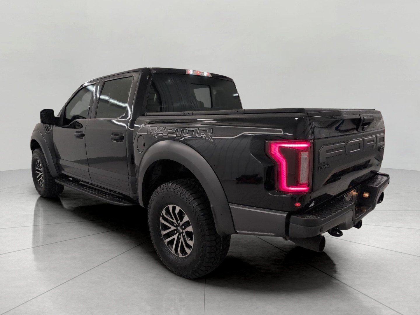 Used 2019 Ford F150 Raptor w/ Equipment Group 801A Mid AWD/4WD image 20