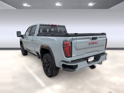 Used 2024 GMC Sierra 2500 AT4 w/ AT4 Premium Plus Package image 3