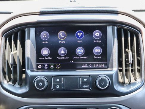 Used 2022 GMC Canyon AT4 w/ Driver Alert Package AWD/4WD image 14