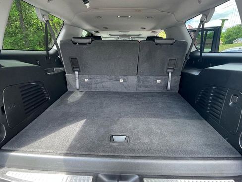 Used 2019 GMC Yukon XL SLT AWD/4WD image 24