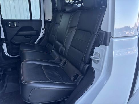 Used 2022 Jeep Gladiator Overland w/ Popular Equipment Package image 27