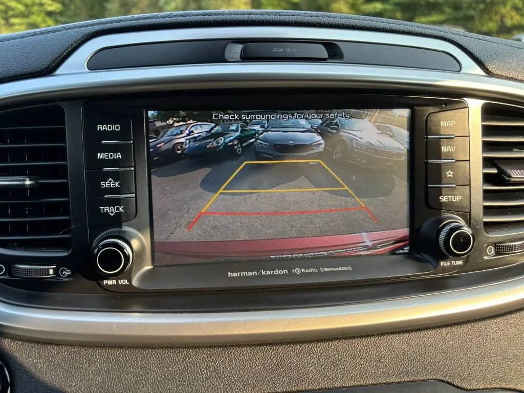 Used 2019 Kia Sorento EX w/ EX Touring Package AWD/4WD image 26