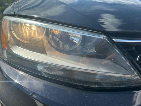 Used 2012 Volkswagen Jetta GLI Autobahn FWD image 26