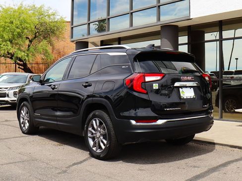 Used 2023 GMC Terrain SLT AWD/4WD image 9