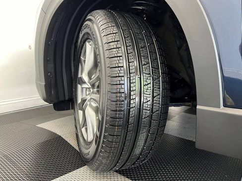 Used 2019 MAZDA CX-9 Touring w/ Touring Premium Package image 36