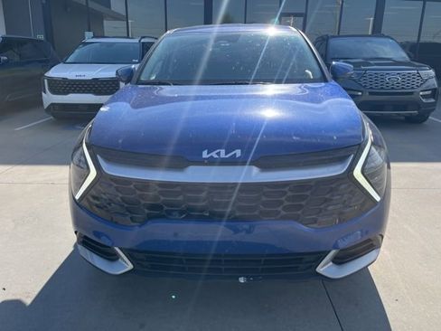 Used 2025 Kia Sportage EX FWD image 5