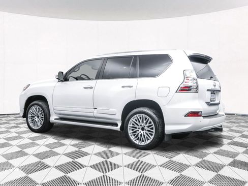Used 2018 Lexus GX 460 Luxury image 41