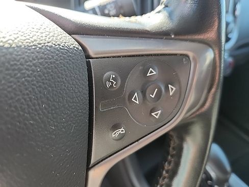 Certified 2022 GMC Canyon AT4 AWD/4WD image 11