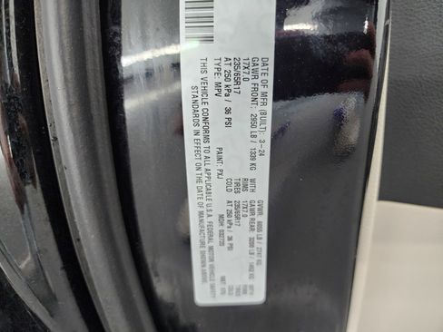 Used 2024 Chrysler Pacifica Touring-L image 60