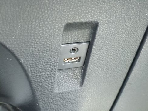 Used 2020 Toyota Corolla LE FWD image 20