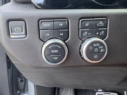 Used 2024 GMC Sierra 1500 SLT w/ SLT Premium Plus Package AWD/4WD image 24