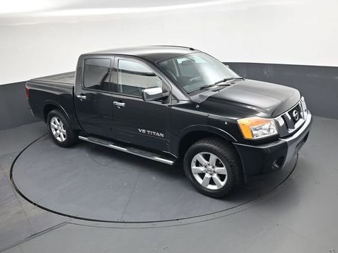 Used 2015 Nissan Titan SL w/ Utility Accessory Package image 19