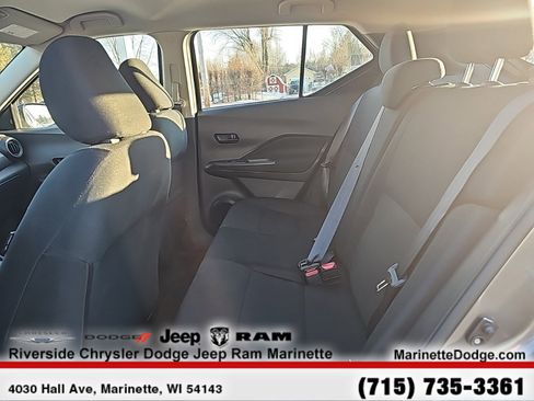 Used 2024 Nissan Kicks S image 24