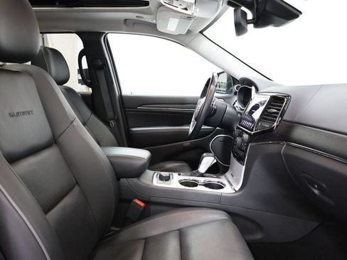 Used 2019 Jeep Grand Cherokee Summit w/ Platinum Series Group AWD/4WD image 21